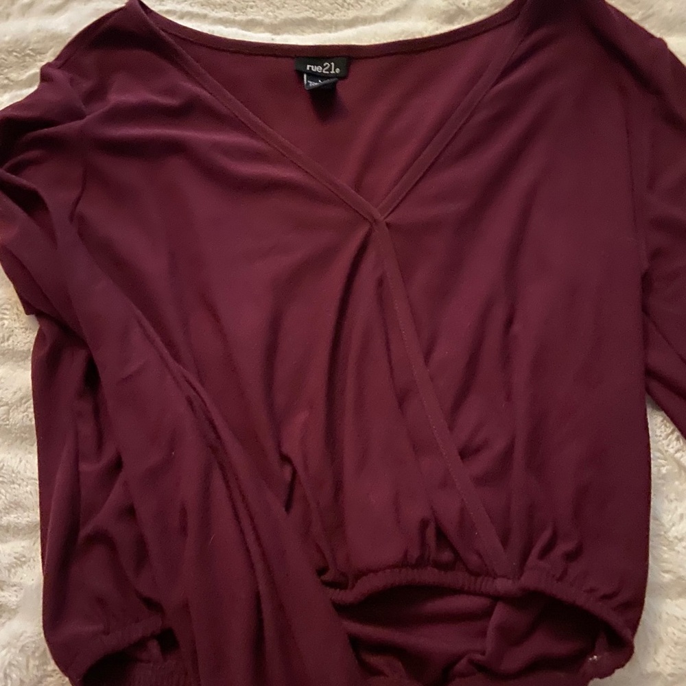 Rue 21 maroon crop top